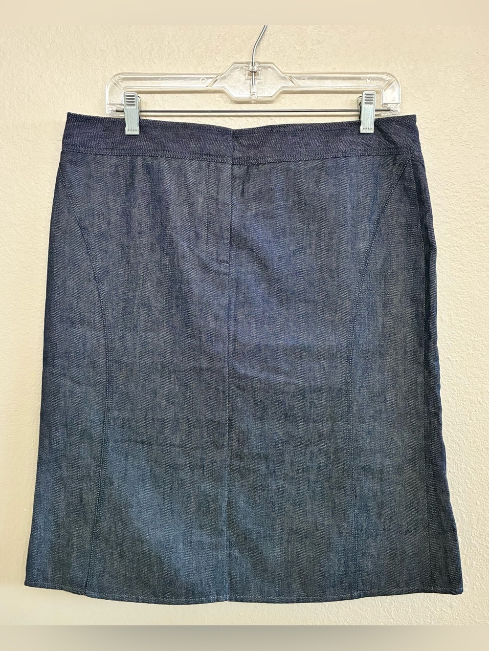 Express Woman’s Hourglass Dark Blue Denim Pencil Skirt
Size 11/12